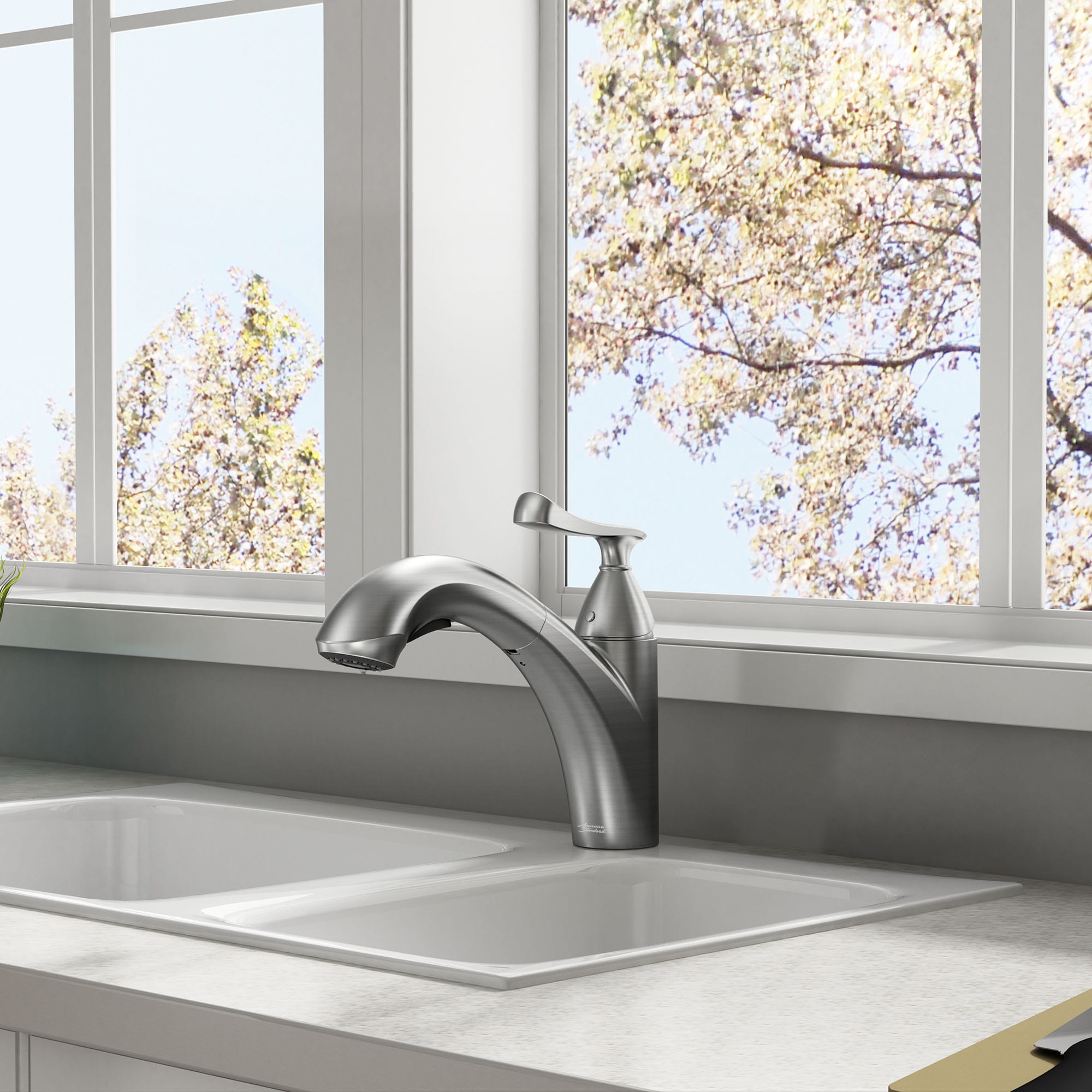 Chatfield Single Handle Pull-Out Kitchen Faucet